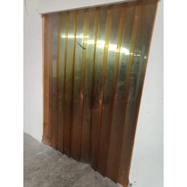 Tirai PVC Curtain Orange Tebal 2mm x 20 cm x 50 mtr